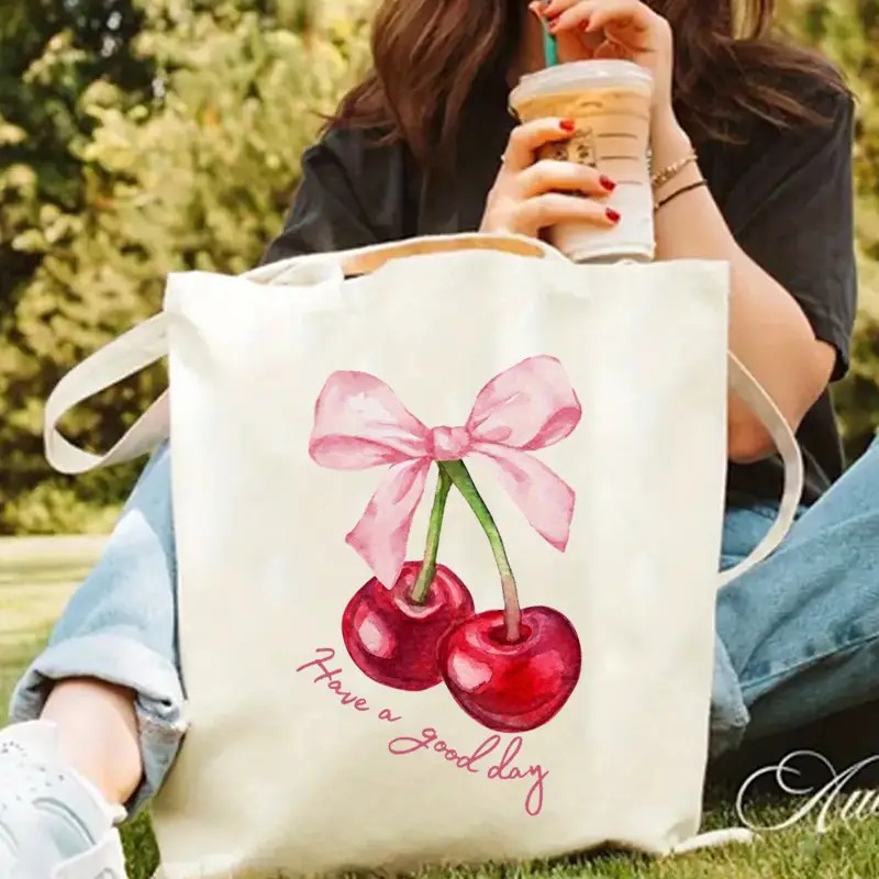 Shopper Tote Canvas - Torba płócienna z motywem wiśniowej kokardy,