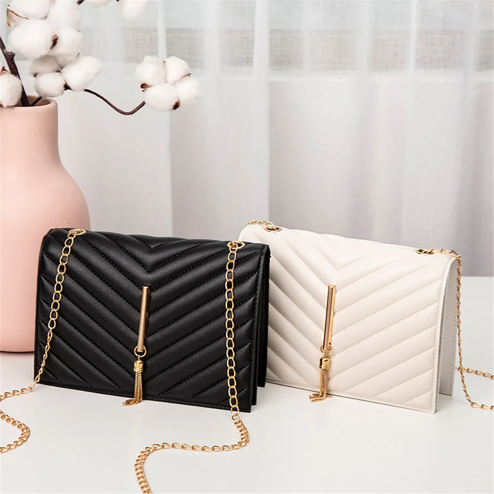 Women Bags Guess - Modne torby na ramię z frędzlami