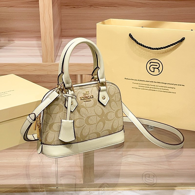Damska torebka typu shell, now – Women Bags Guess recenzja i cena