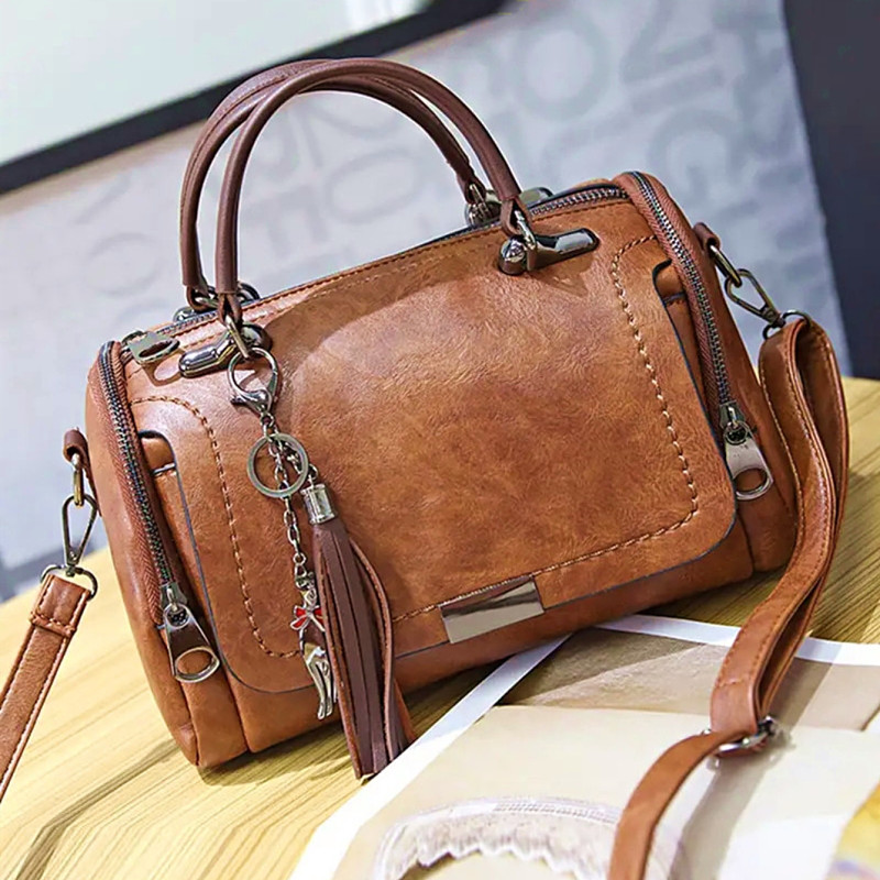 Torebka Yogodlns z frędzlami,  – Women Bags Guess recenzja i cena